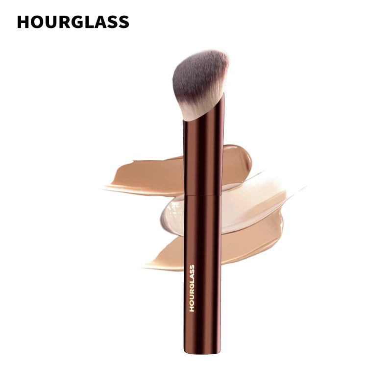 Hourglass No.21 Foundation Brush
