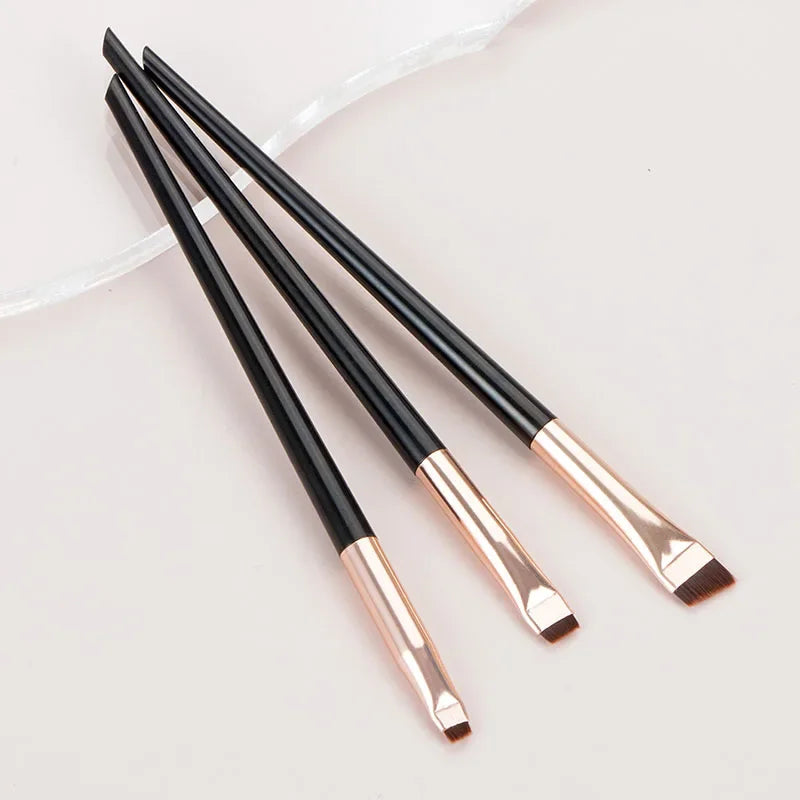 CNK Eyeliner & Brow Brush