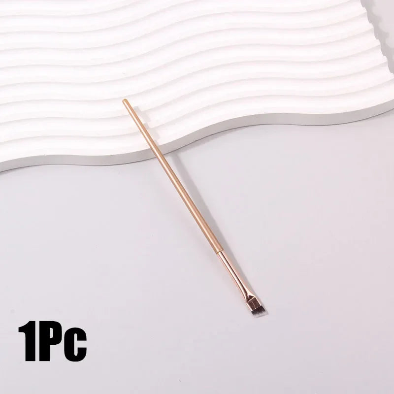 CNK Eyeliner & Brow Brush
