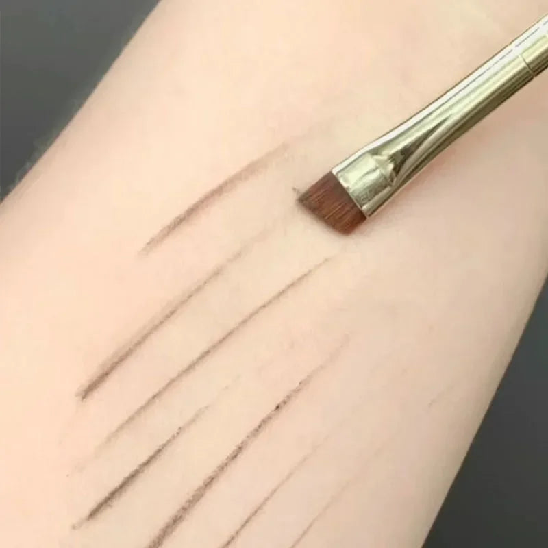 CNK Eyeliner & Brow Brush