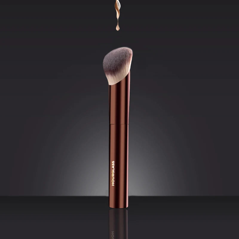 Hourglass No.21 Foundation Brush