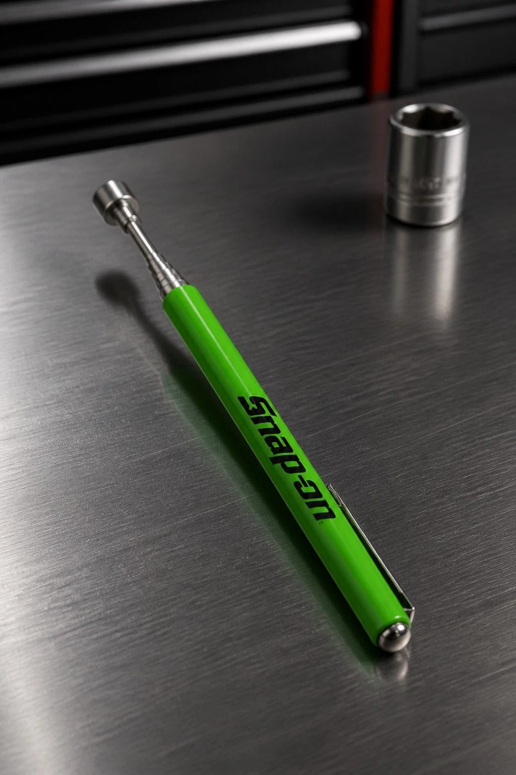 Magnetic Telescoping Pick Up Tool