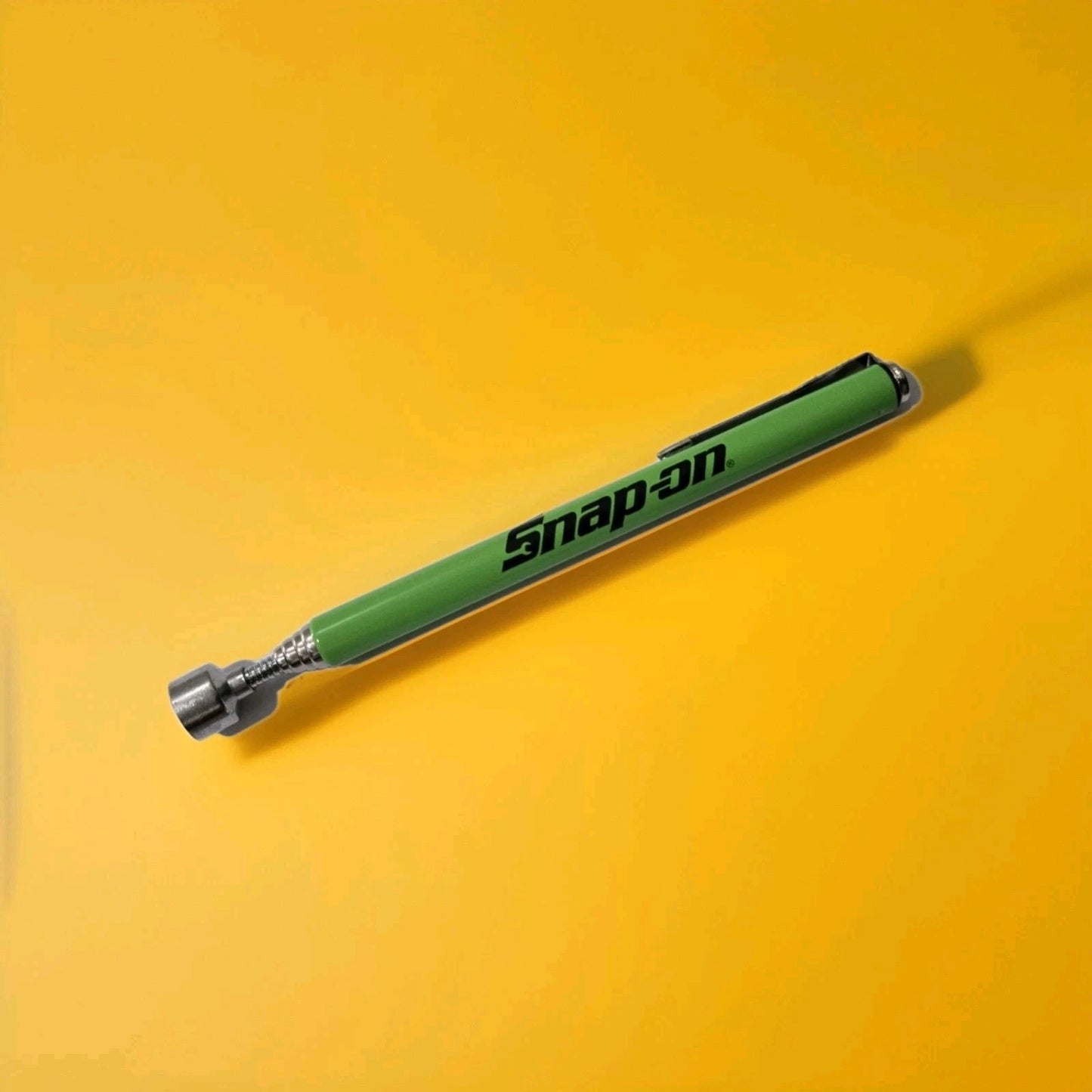 Magnetic Telescoping Pick Up Tool